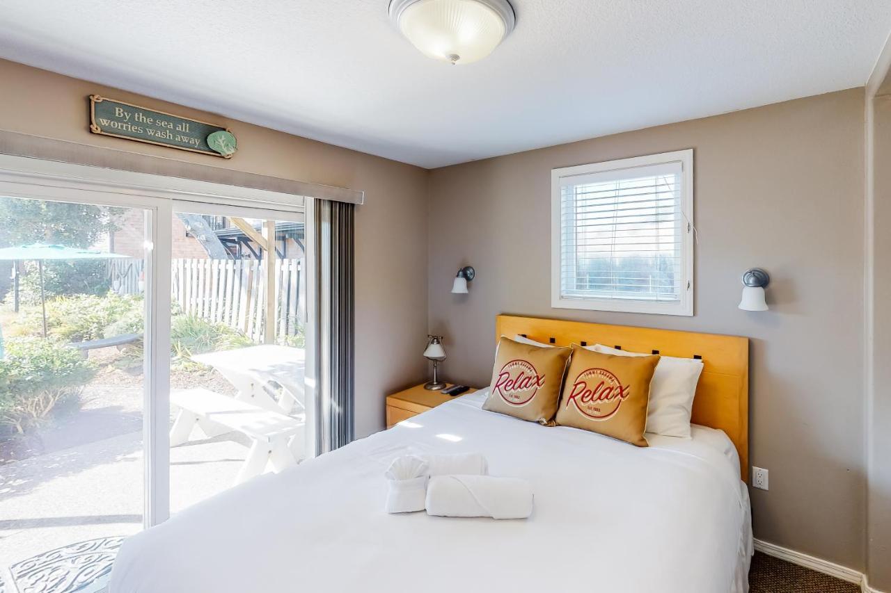 Sandals Inn | Oceanside Cabana Канън Бийч Екстериор снимка